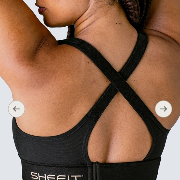 Black Sports Bra with Zipper Closure and Racerback Design - Picture 4 of 6